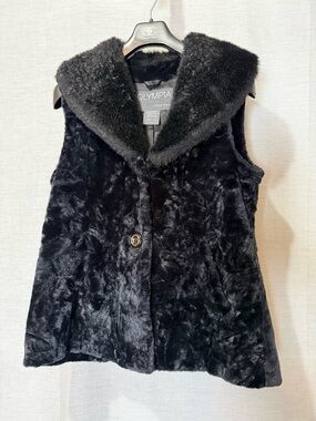 Olympia brand faux fur vest with shawl collar and button closure Sz Medium